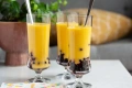 mus-mango-z-czarna-porzeczka.webp